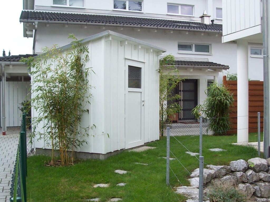 Mülleinhausung aus Weißtanne