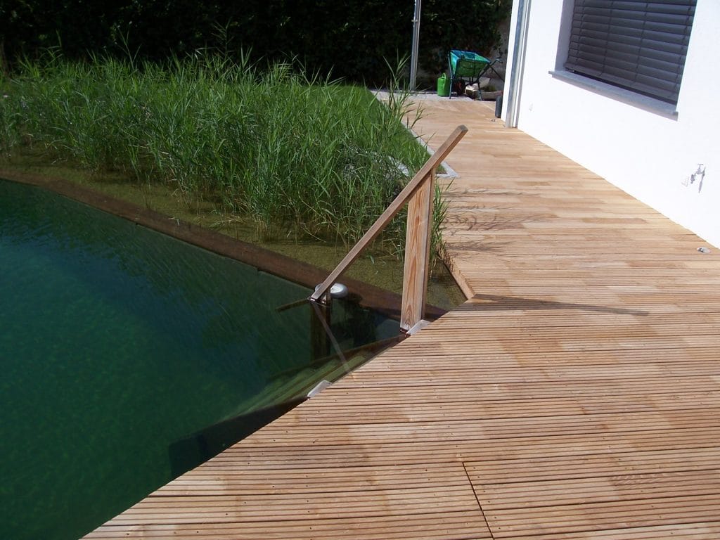 Terrasse aus Robinie